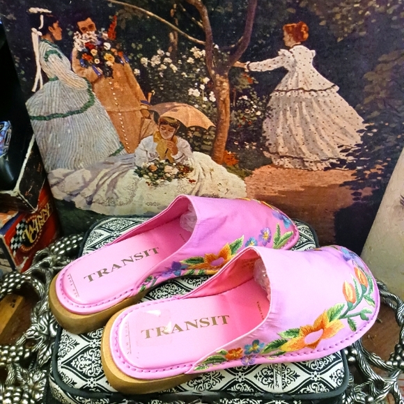 ๐นNew York Transit Very Pretty Quality Sandal. NEW!!, SANDALS NICE GIFT!!! ๐ - Picture 4 of 4